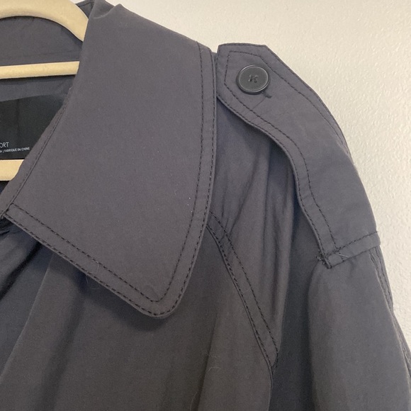 Oak and Fort Oversized Trench - Picture 5 of 7